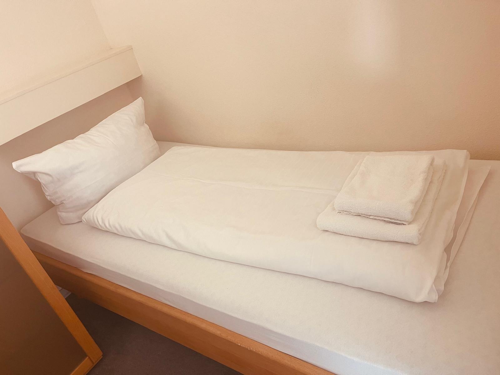 Schlafzimmer – Frisch bezogen