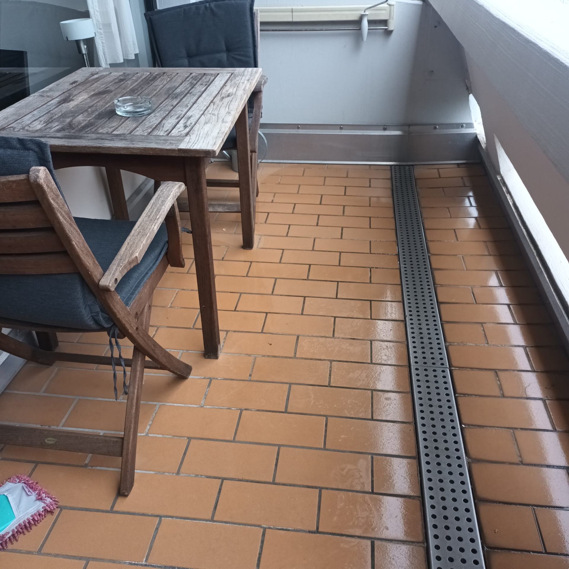Terrasse – Frisch gewischt